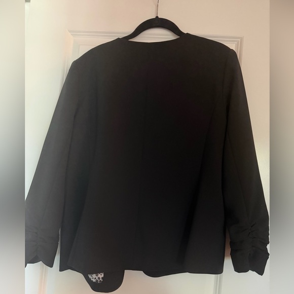 Kensie Black Teagan Collarless Blazer, Open-Front, Ruch Sleeve w/Floral Lining - Picture 2 of 6